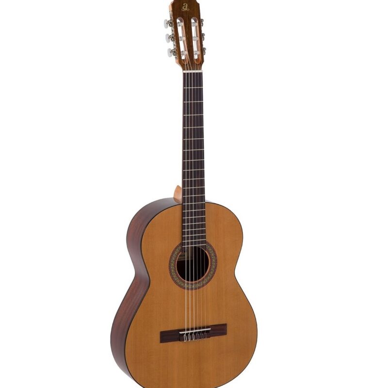 Классическая гитара ADMIRA Malaga 4/4